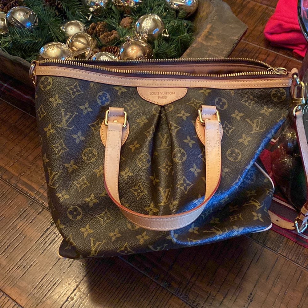 Louis Vuitton Palermo Purse. Purchase in 2016 at the Bellagio Hotel.